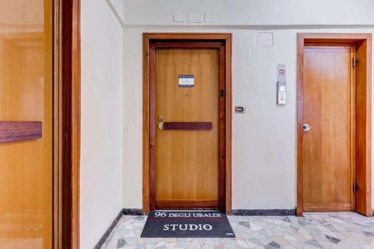 96 Degli Ubaldi Studio — фото 3