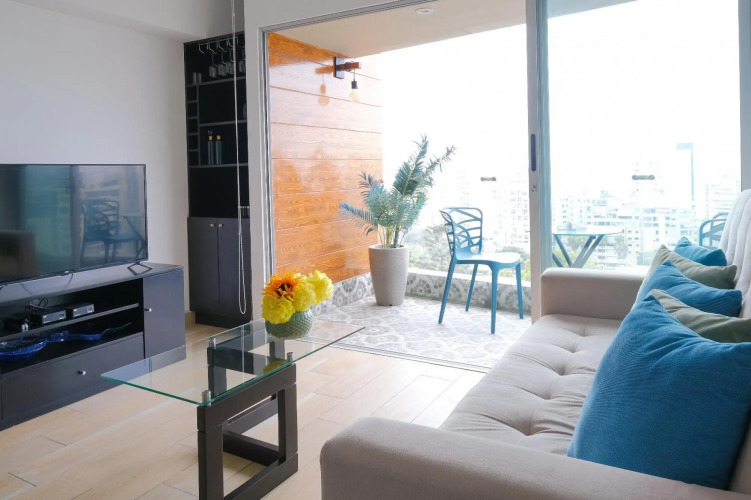 Spectacular 3BR 2BA Parking — фото 3