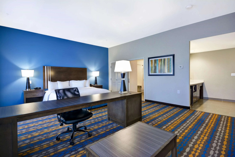 Hampton Inn Kenedy — фото 4