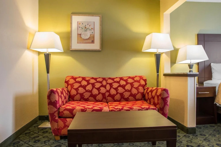 Days Inn - Bloomington — фото 5