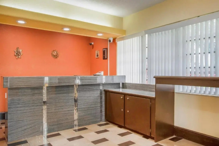 OYO Budget Inn Bartow — фото 2