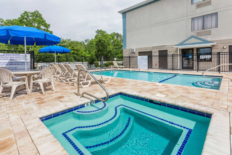 Clarion Pointe Jesup — фото 3
