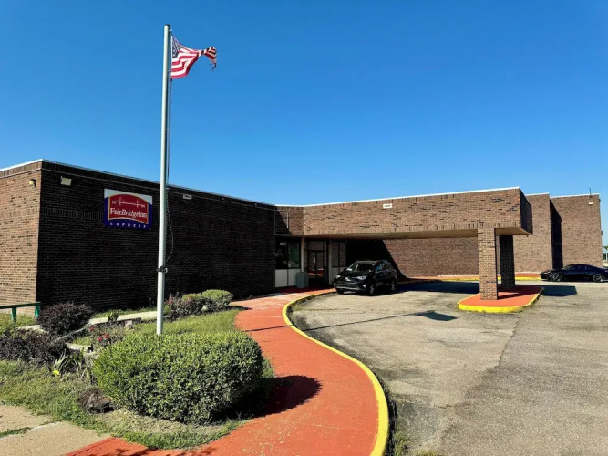 FairBridge Inn Express Hiawatha