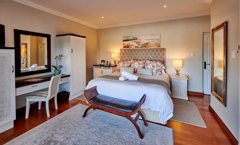 The Hamptons Guest House