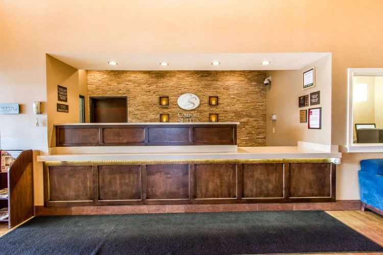 Comfort Suites — фото 2
