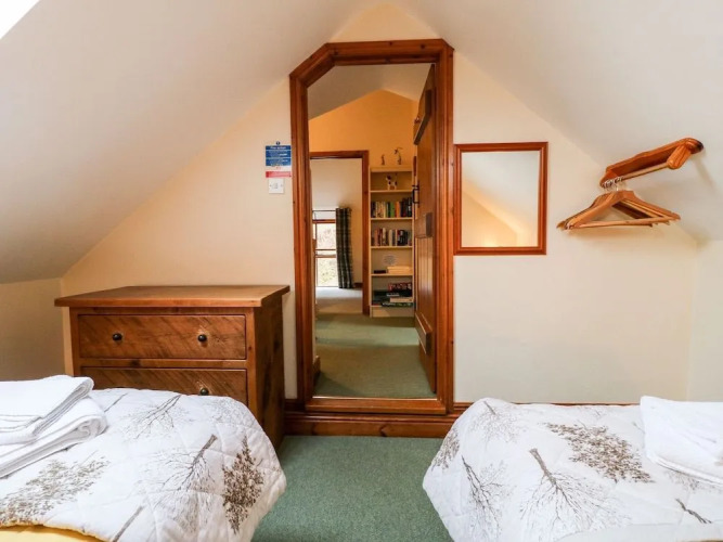 Oak Tree Cottage — фото 4