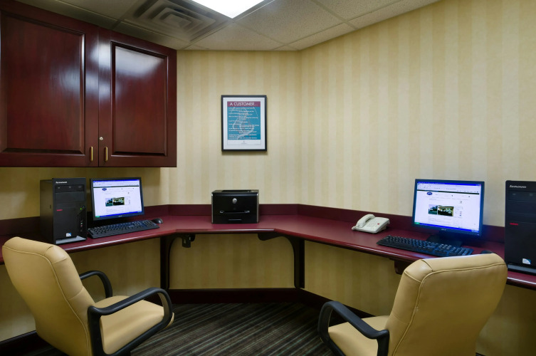 Hampton Inn Stow — фото 5