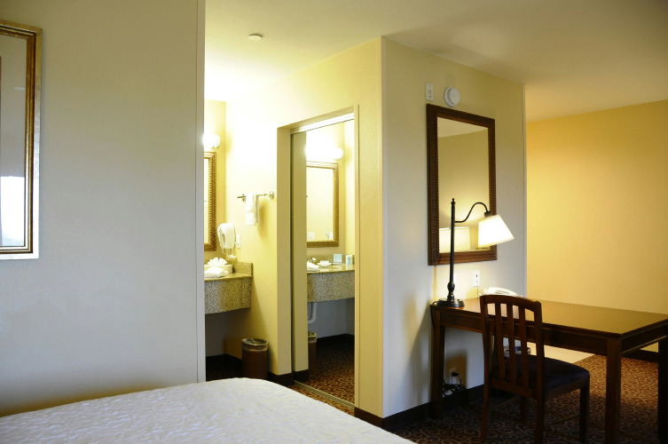 Hampton Inn & Suites Red Bluff — фото 4