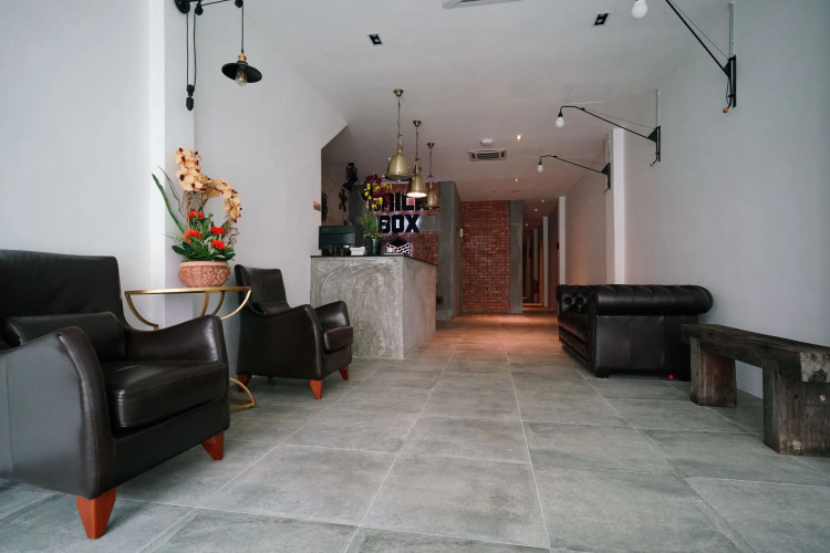 Brick Box Hotel — фото 2