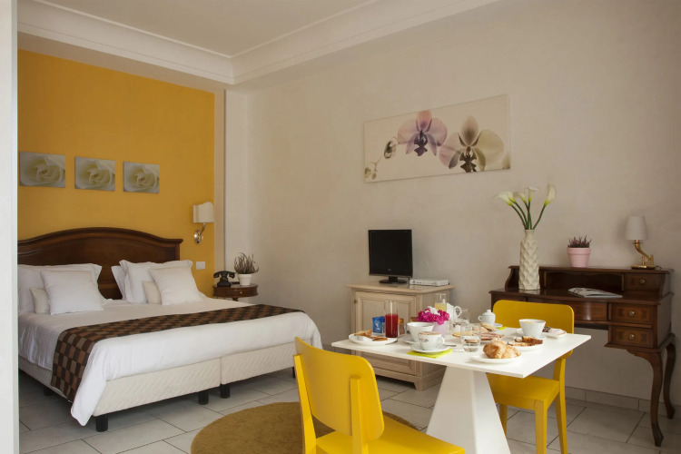 Andris Hotel — фото 2