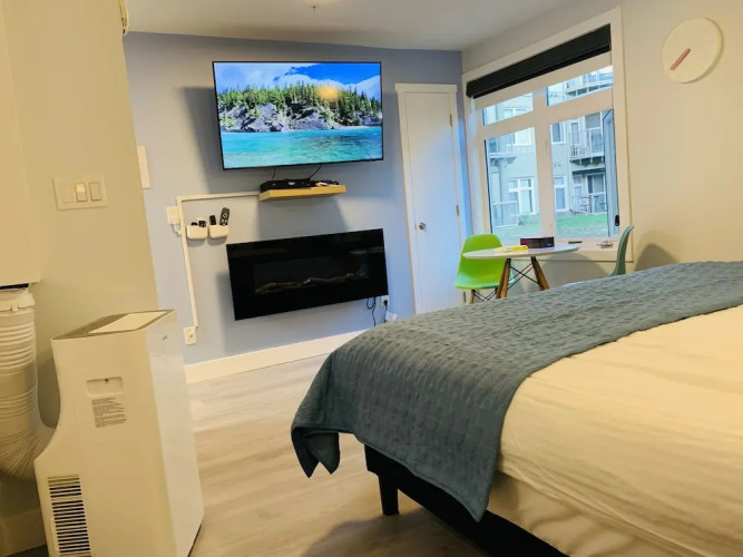 A Lovely Studio with Full Kitchen & AC — фото 2