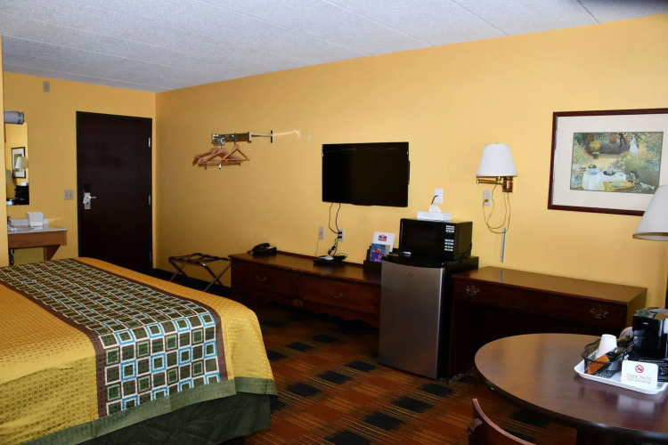 Regency Inn & Suites — фото 4