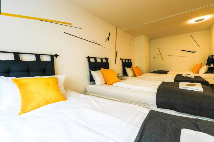 Designer hostel room for 4 2D — фото 5