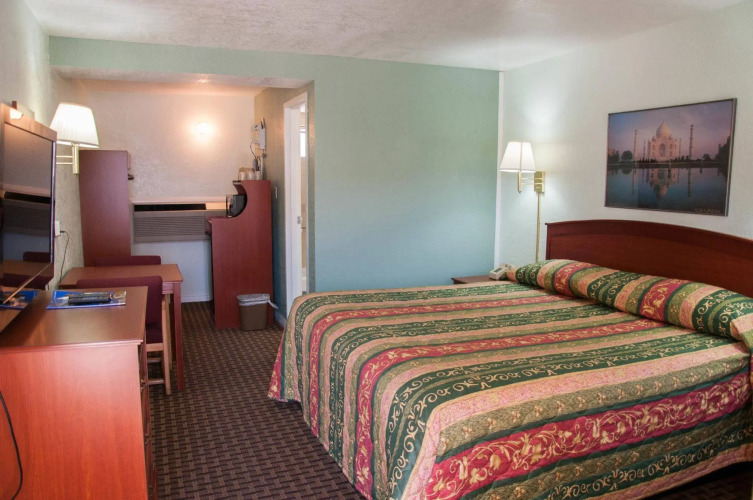 Esquire Inn — фото 3