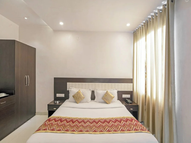 Hotel Anchal Villa By YB Hotels