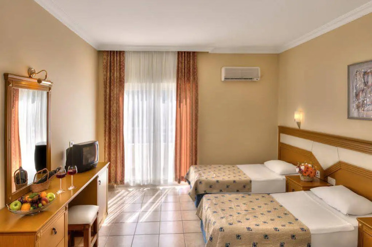 Dragos Beach Hotel — фото 2
