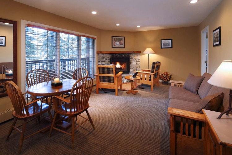 Emerald Lake Lodge — фото 4