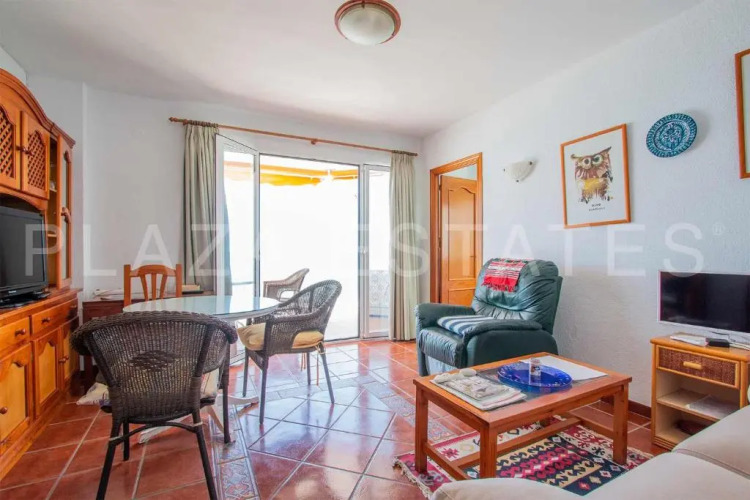 Apartamento en Edificio Torresol, 1ª linea de playa en Nerja — фото 2