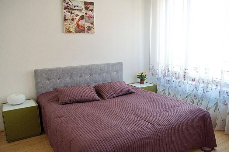 Bright spacious apartment — фото 4