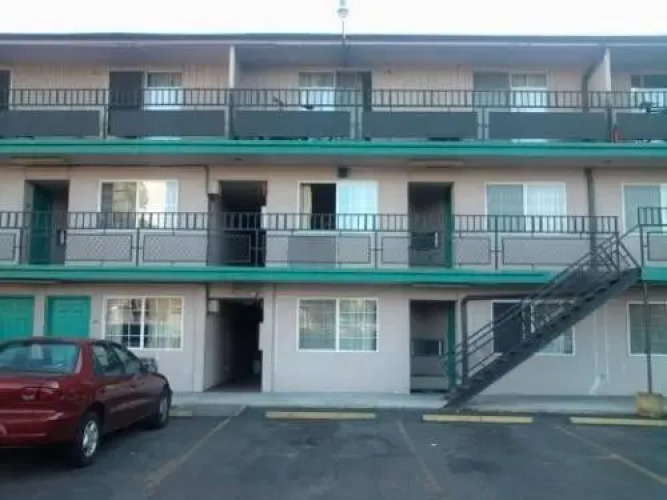 Golden Knight Motel — фото 2