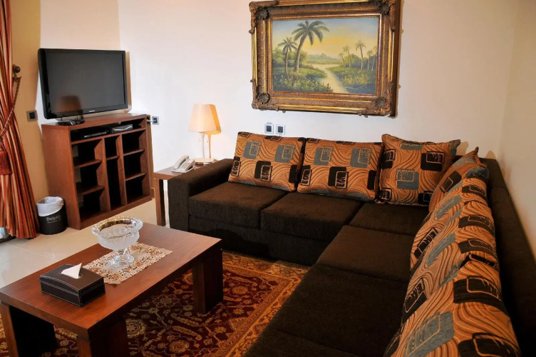 Dolphin Royal Suites — фото 4