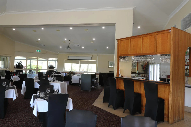 Country Emerald Explorers Inn — фото 3