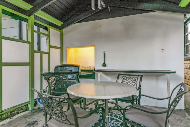 Unique Pet Friendly Bungalow in St Augustine — фото 4