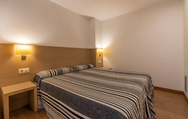 Almirall Apartaments