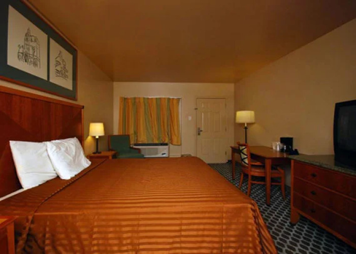 Rodeway Inn — фото 4