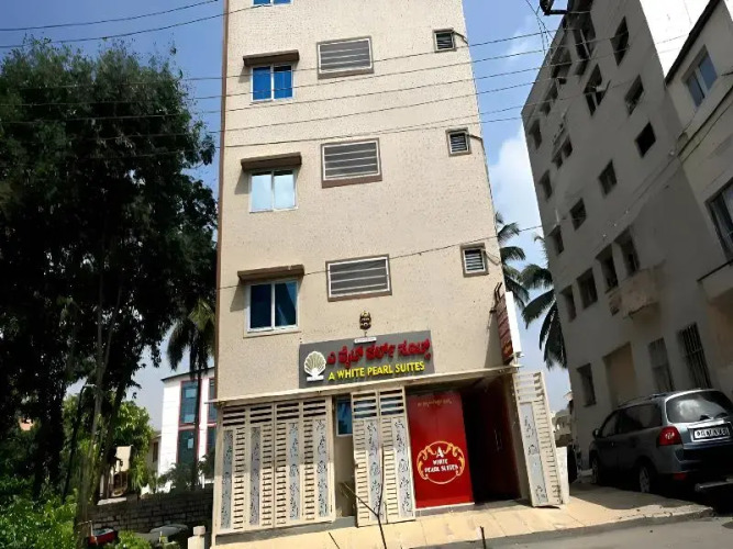 FabHotel A White Pearl Suites - Near Bangalore Airport