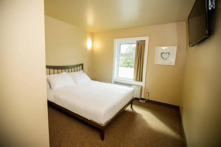 Refresh Inn & Suites — фото 5