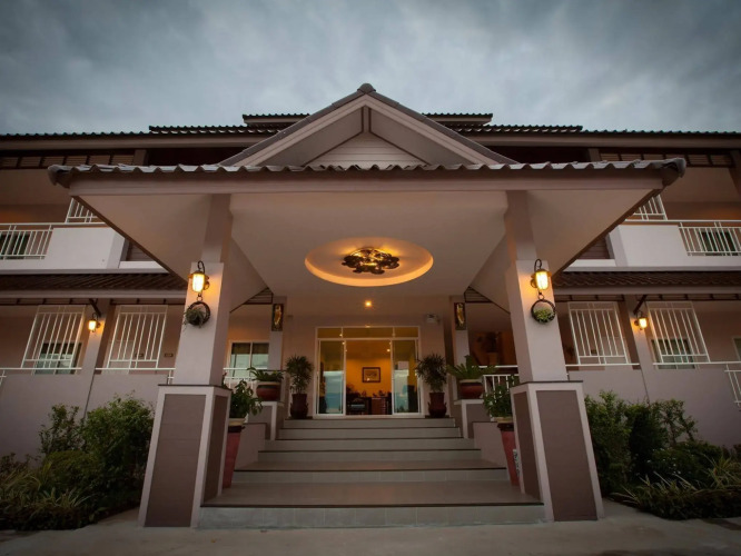 Chiang Kham Grand Villa