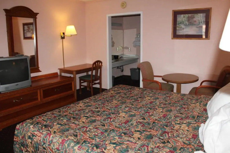 Andrew Johnson Inn — фото 3