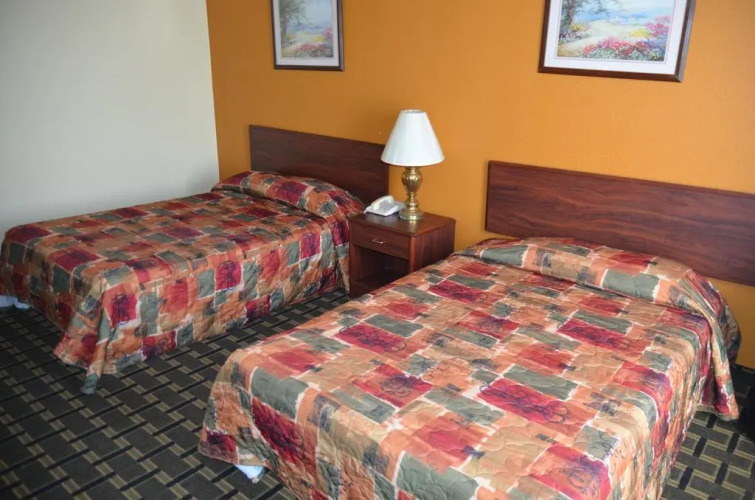 Real Value Inn — фото 5