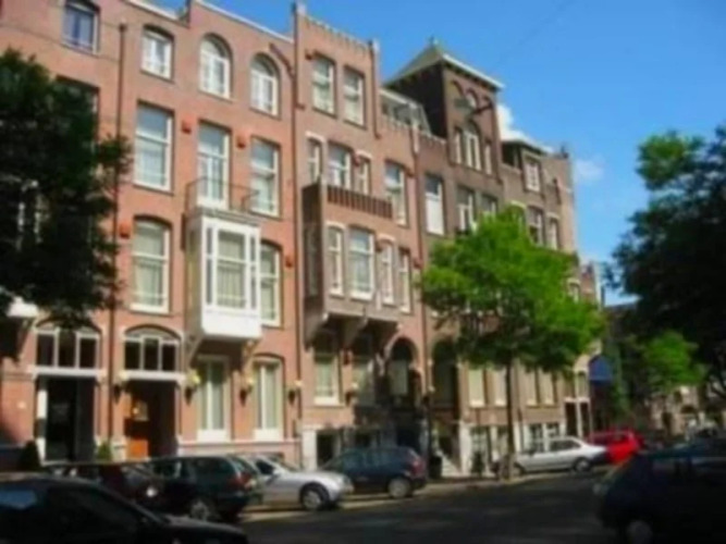 Hotel Omega