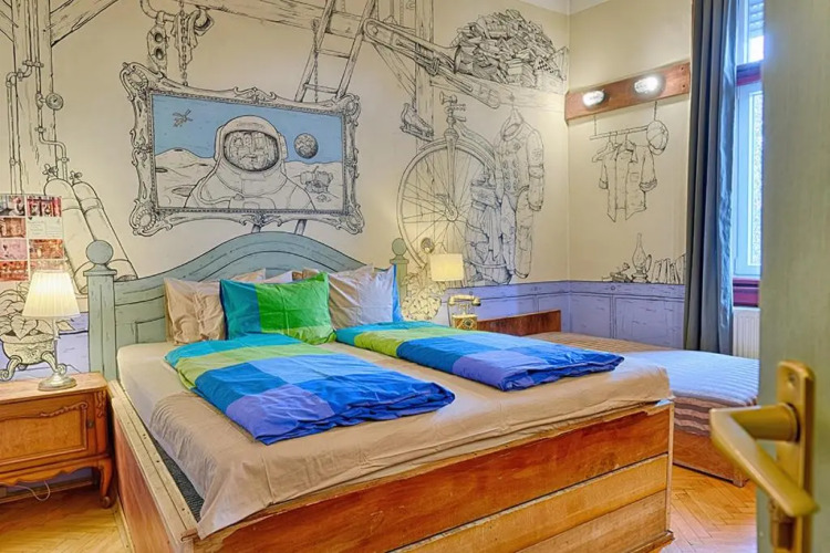 Lavender Circus Hostel — фото 2