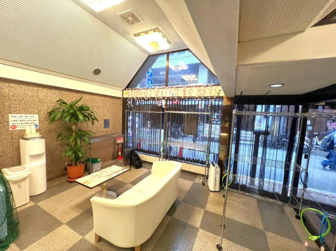 Business Inn Sennichimae Hotel