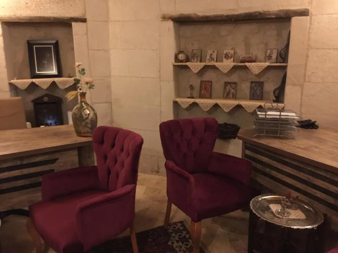 Mosaic Cave Hotel