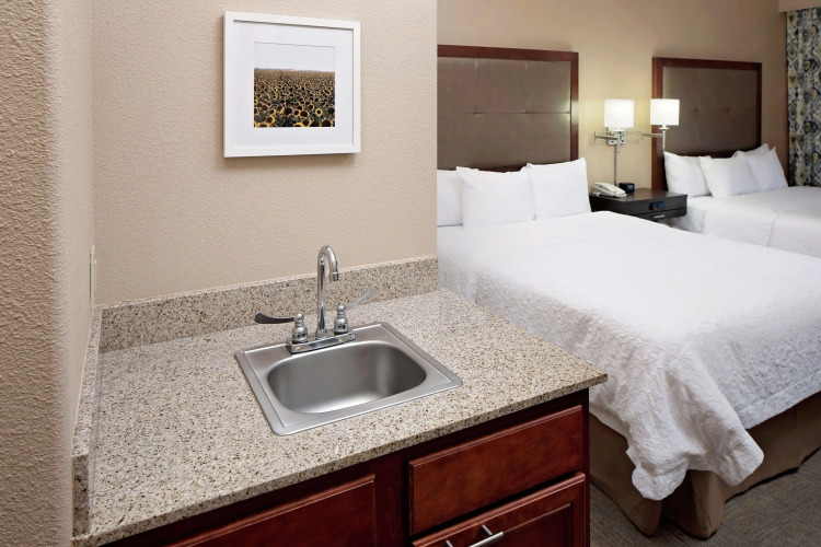 Hampton Inn & Suites Denton — фото 5
