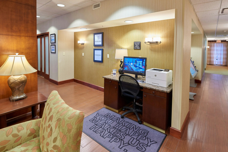 Hampton Inn Massillon — фото 3