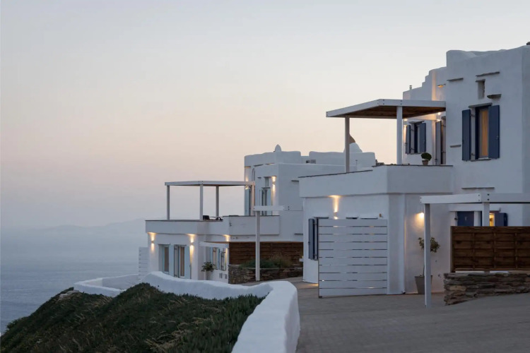 Morfes Luxury Apartments