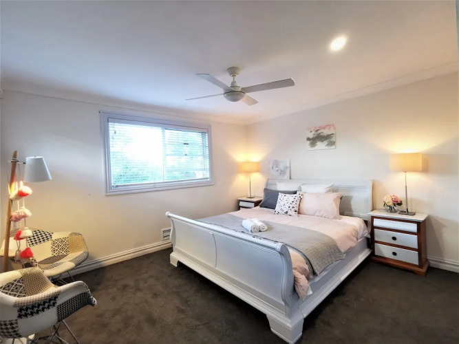 Comfy 4 Bedroms Corner House — фото 3