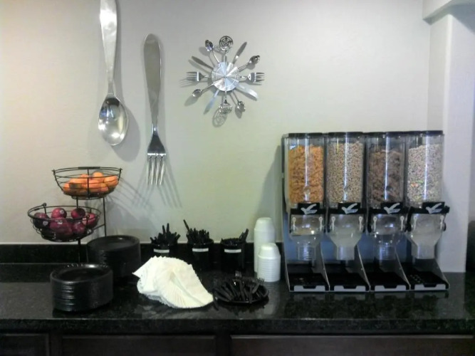 Infinity Inn & Suites — фото 4