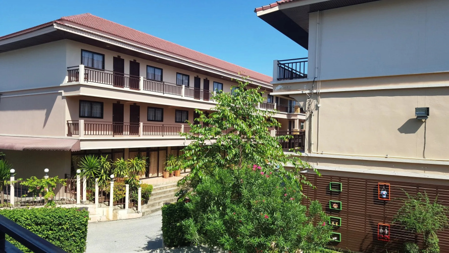 Panupong Hotel