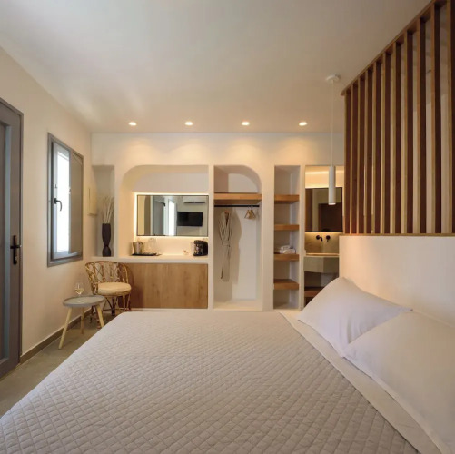 Elia Caldera Suites