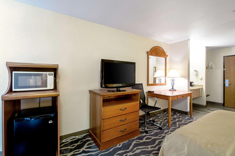 Quality Inn Huron — фото 3