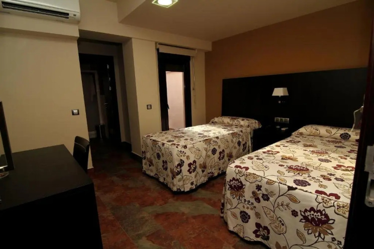 Hostal La Bartola — фото 2
