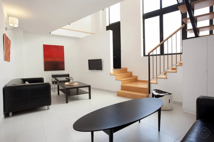 Large Guell Apartment — фото 5