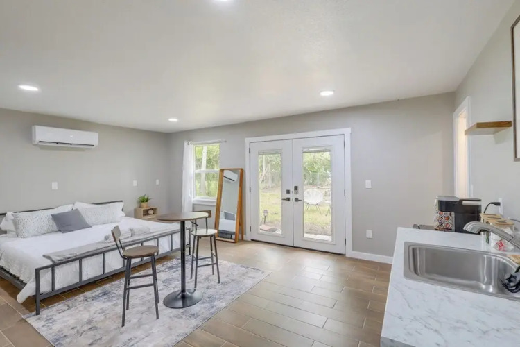 Pet-friendly Temple Guest Suite! — фото 4