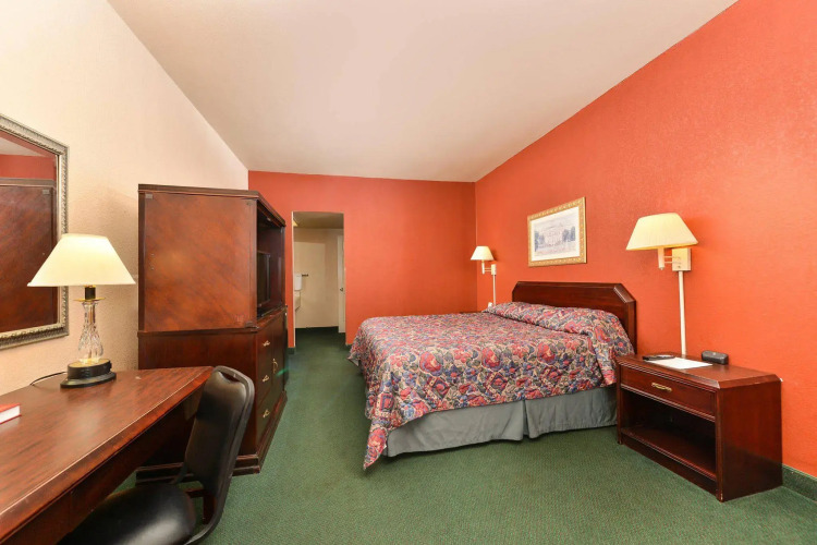 Econo Lodge Junction — фото 5